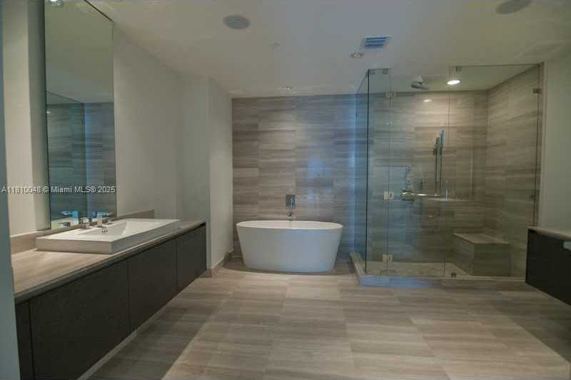 Small Image of 3250 NORTH EAST 188 STREET #905, Aventura Number 23