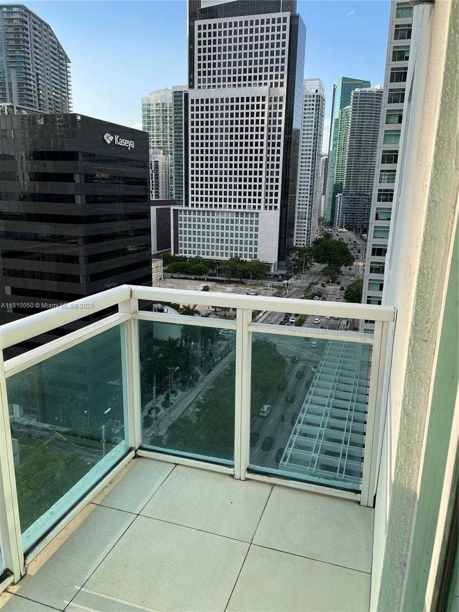 Small Image of 951 BRICKELL AVE #1703, Miami Number 3