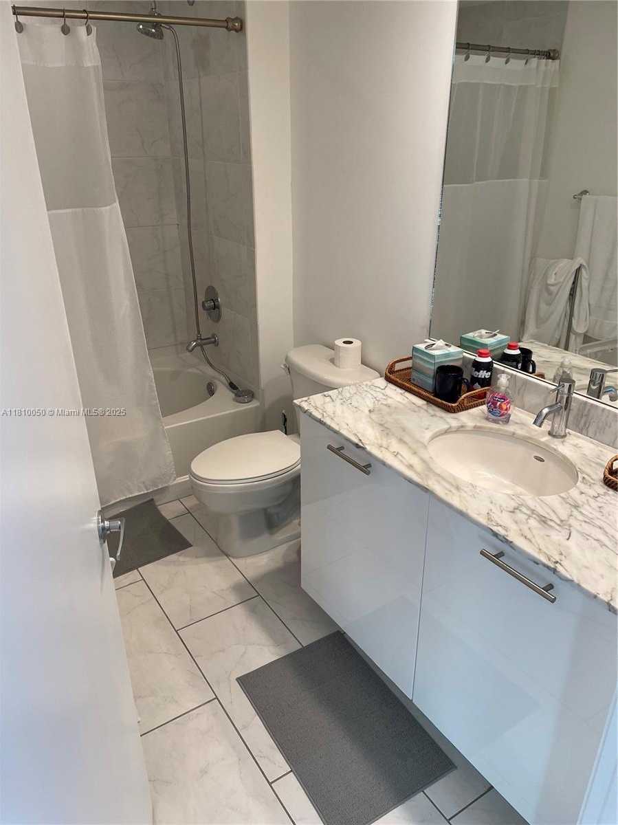 Small Image of 951 BRICKELL AVE #1703, Miami Number 6