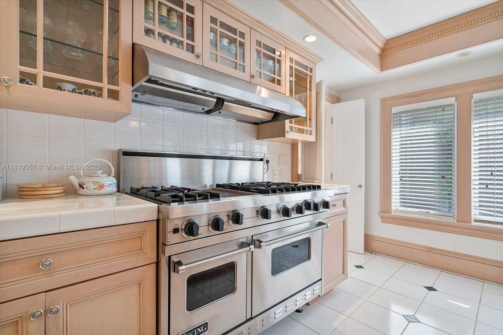 Small Image of 286 BAL BAY DR #1C & 2C, Bal Harbour Number 27