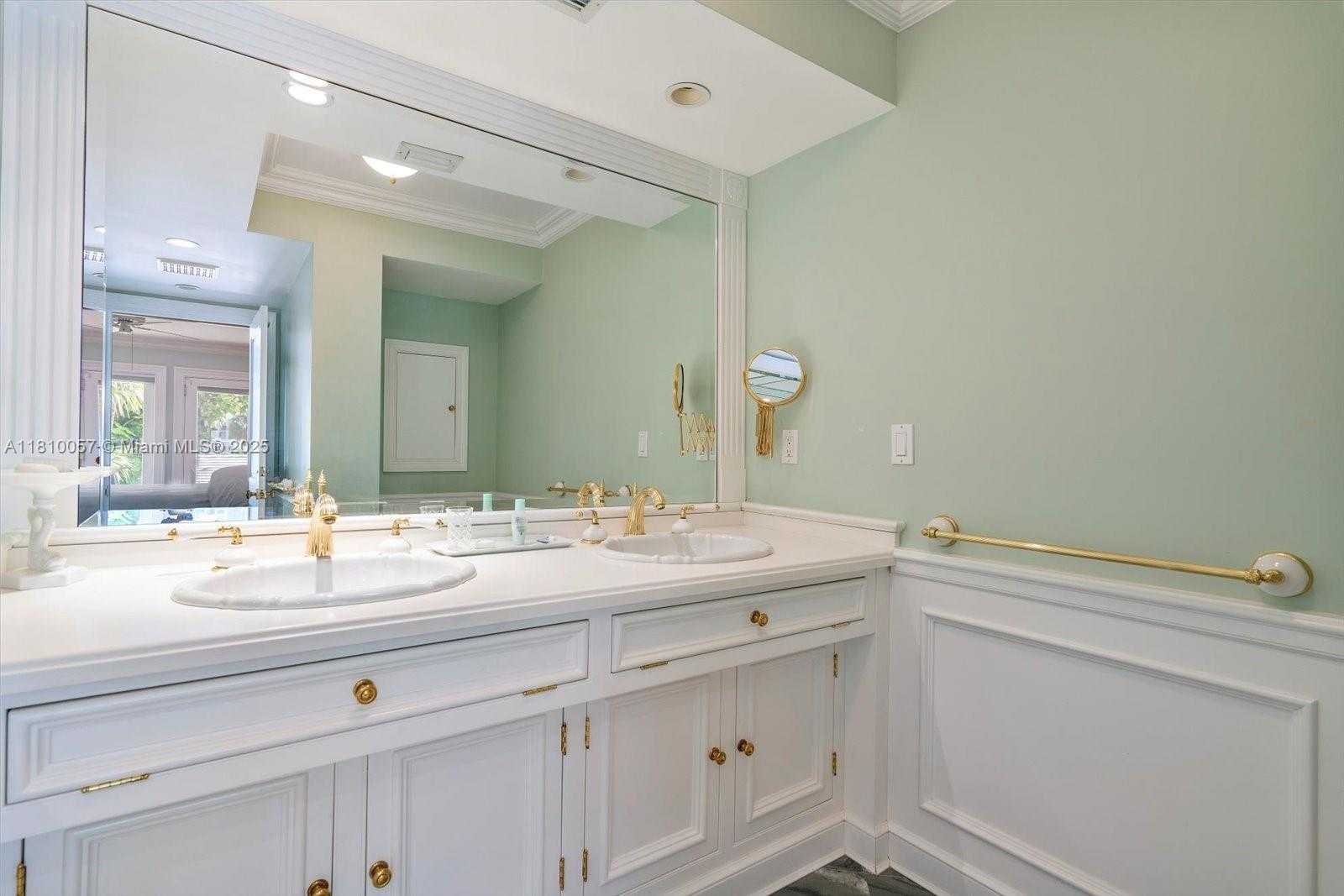 Small Image of 286 BAL BAY DR #1C & 2C, Bal Harbour Number 36