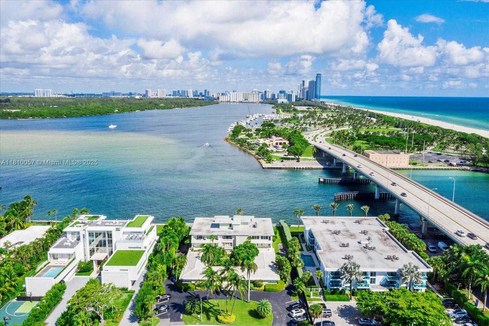Small Image of 286 BAL BAY DR #1C & 2C, Bal Harbour Number 4