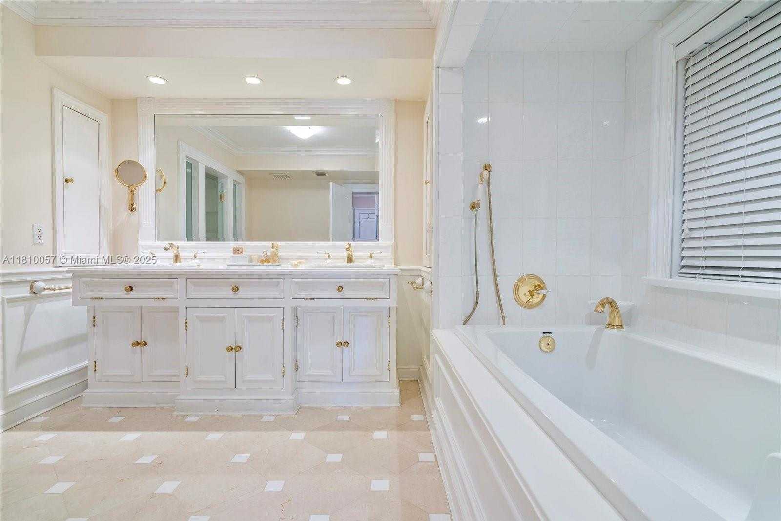 Small Image of 286 BAL BAY DR #1C & 2C, Bal Harbour Number 45