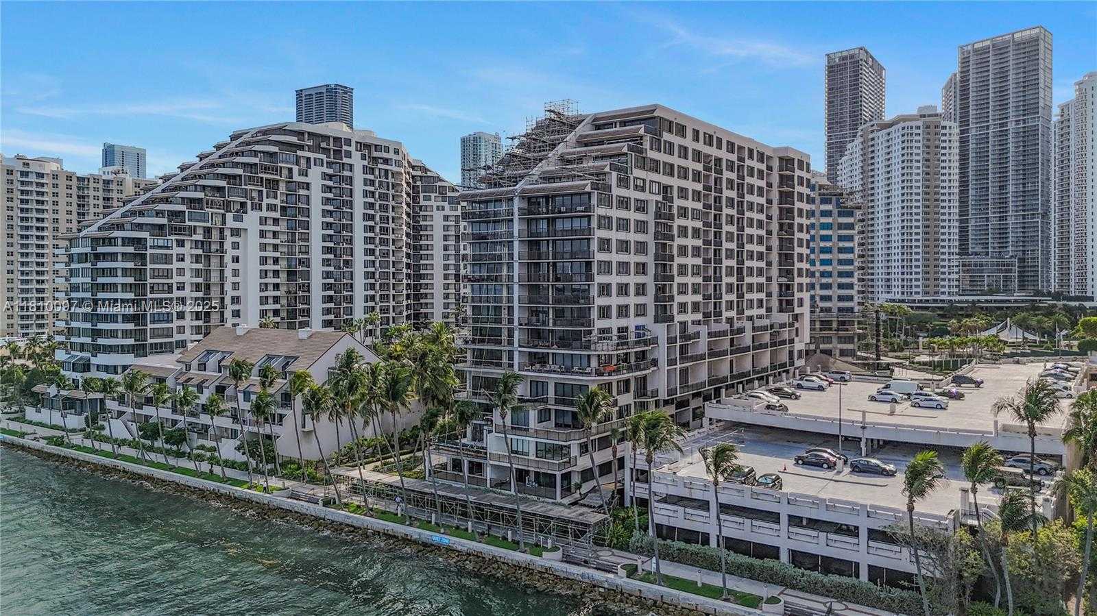 Small Image of 520 BRICKELL KEY DR #A707, Miami Number 30