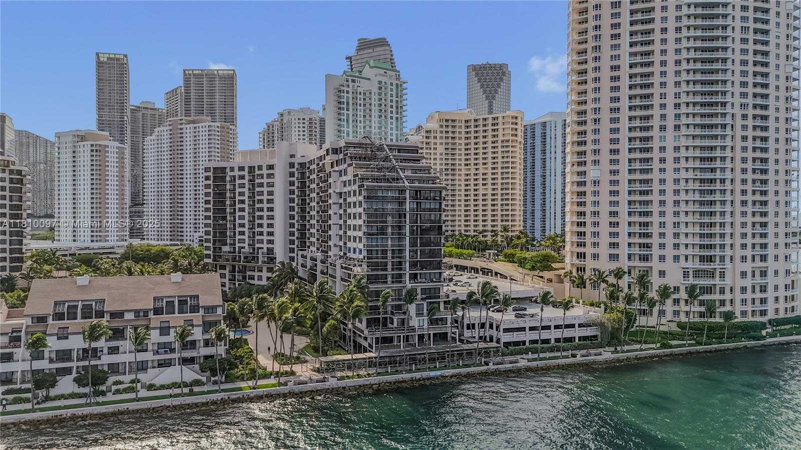 Small Image of 520 BRICKELL KEY DR #A707, Miami Number 32