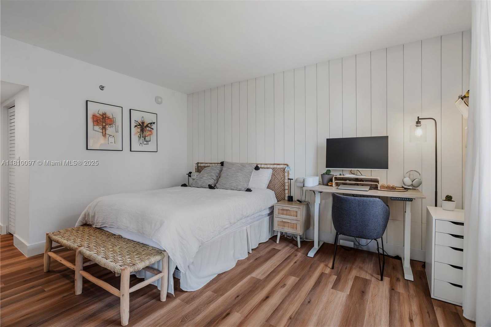 Small Image of 520 BRICKELL KEY DR #A707, Miami Number 5