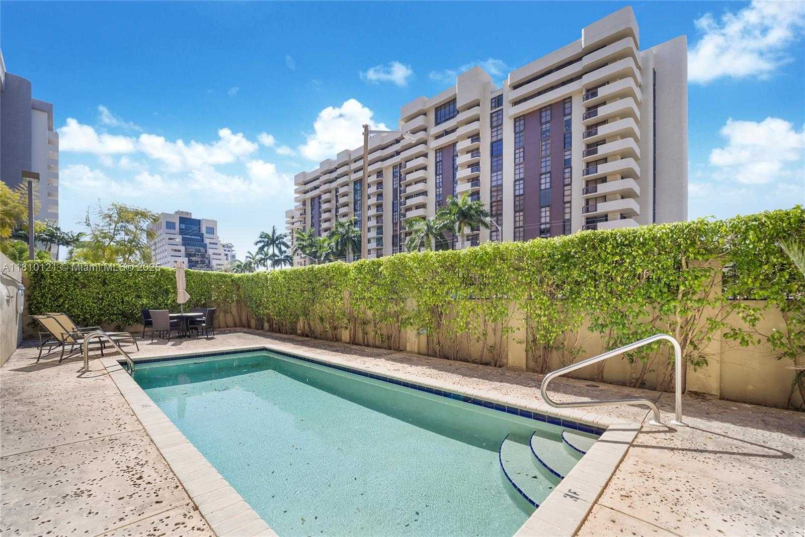 Small Image of 671 BILTMORE WAY #PH, Coral Gables Number 30