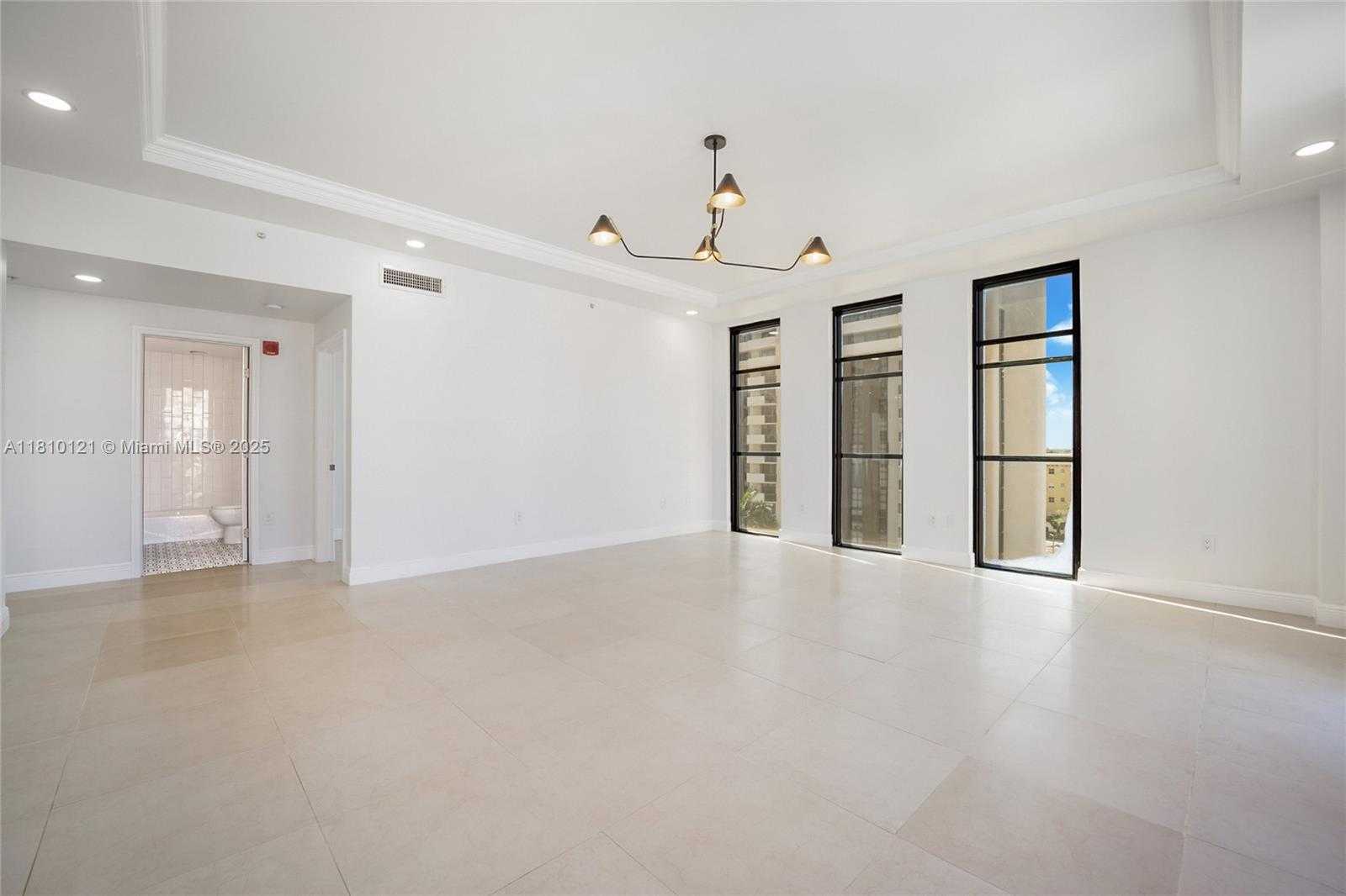 Small Image of 671 BILTMORE WAY #PH, Coral Gables Number 35