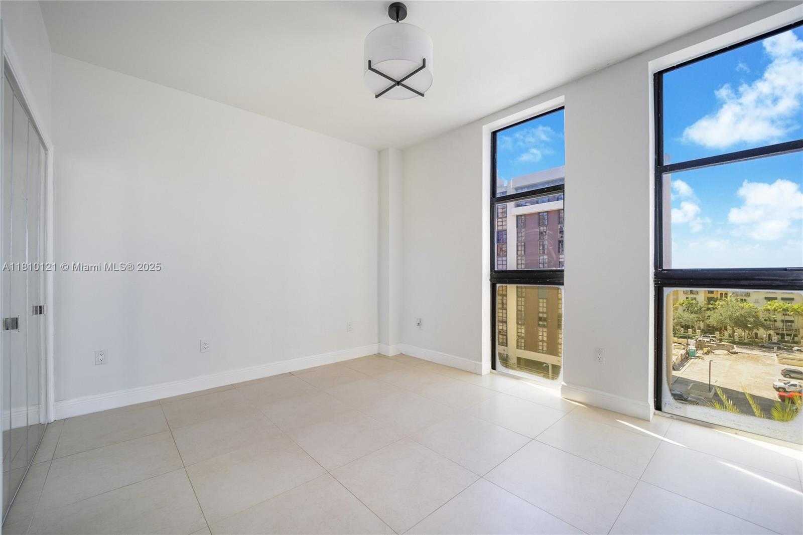 Small Image of 671 BILTMORE WAY #PH, Coral Gables Number 39