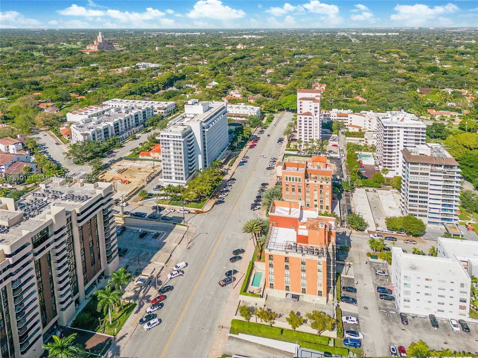 Small Image of 671 BILTMORE WAY #PH, Coral Gables Number 7