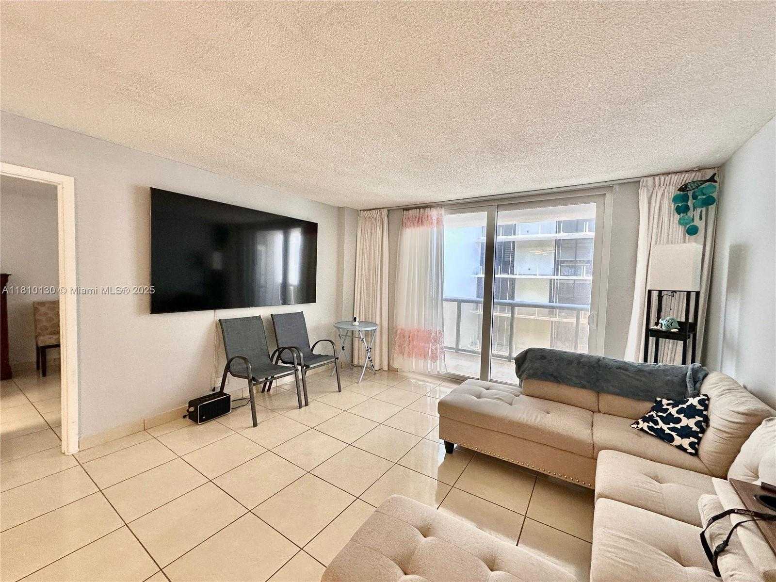 Small Image of 6039 COLLINS AVE #1605, Miami Beach Number 17