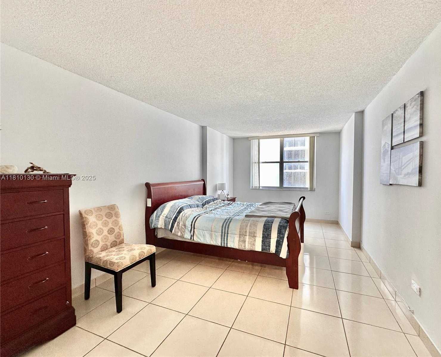 Small Image of 6039 COLLINS AVE #1605, Miami Beach Number 22