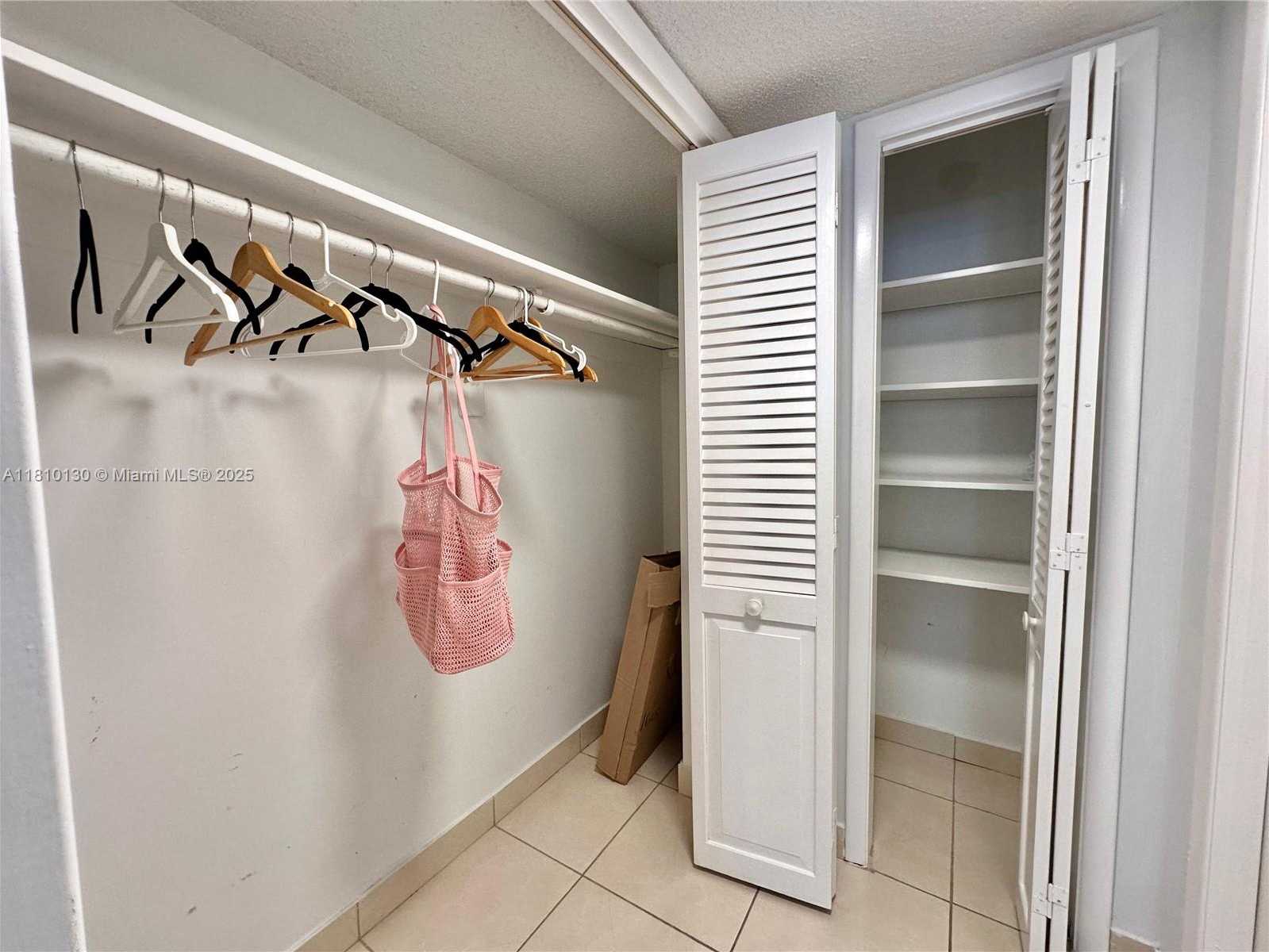 Small Image of 6039 COLLINS AVE #1605, Miami Beach Number 25