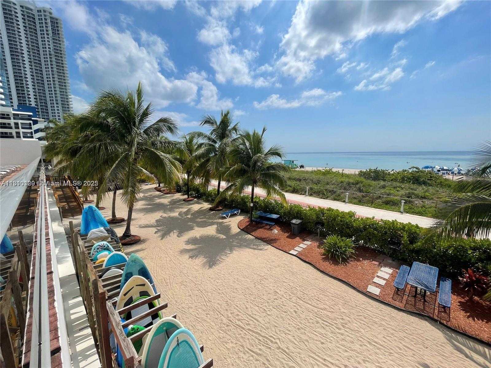 Small Image of 6039 COLLINS AVE #1605, Miami Beach Number 29