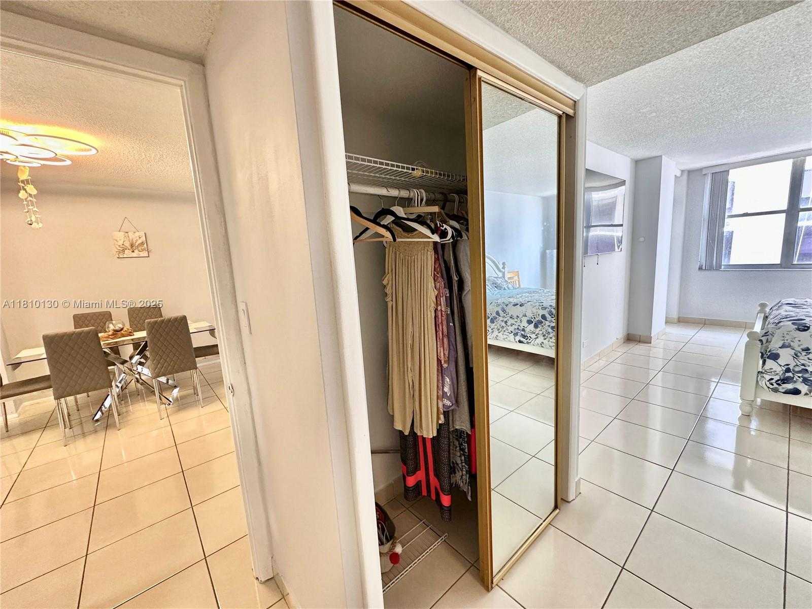 Small Image of 6039 COLLINS AVE #1605, Miami Beach Number 6