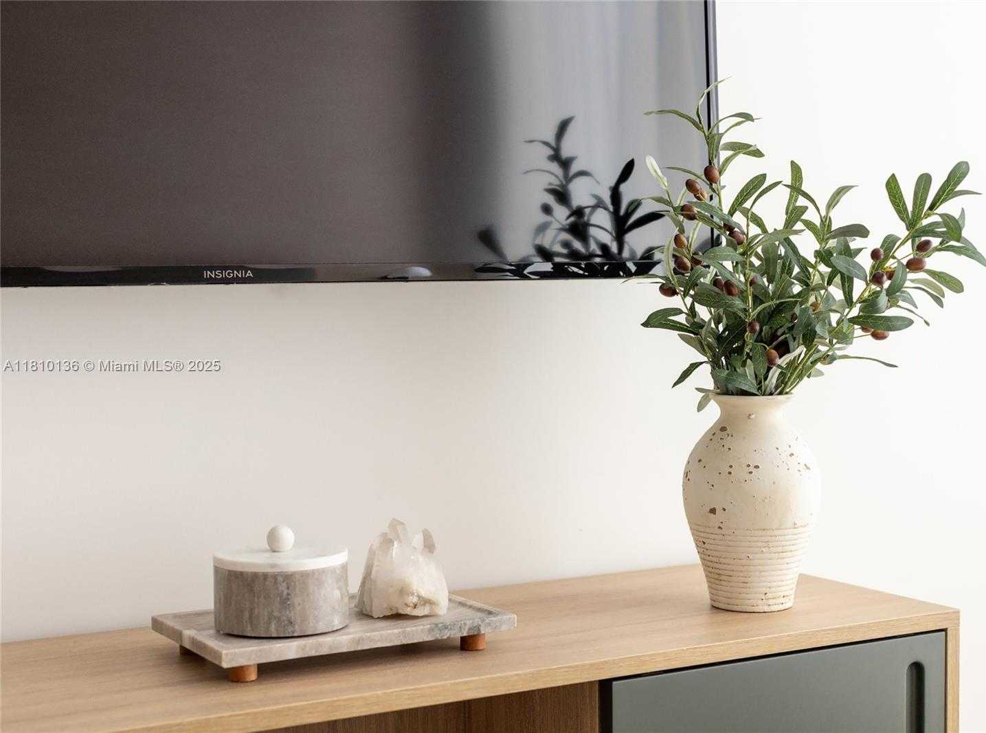 Small Image of 159 NORTH EAST 6TH ST #3615, Miami Number 37