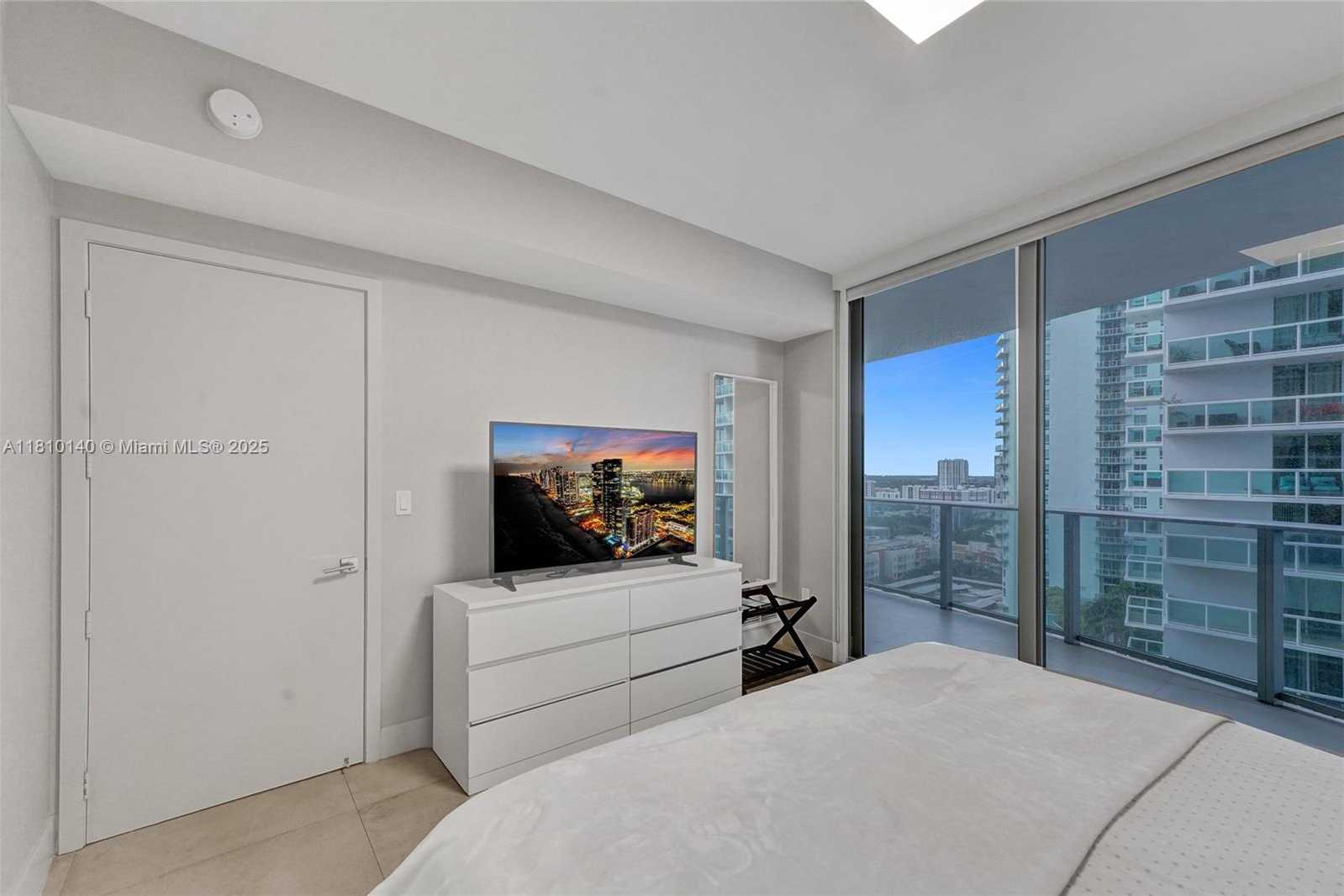Small Image of 488 NORTH EAST 18TH ST #2003, Miami Number 4
