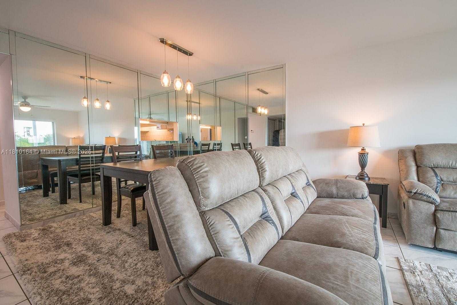 Small Image of 4650 WASHINGTON ST #502, Hollywood Number 10