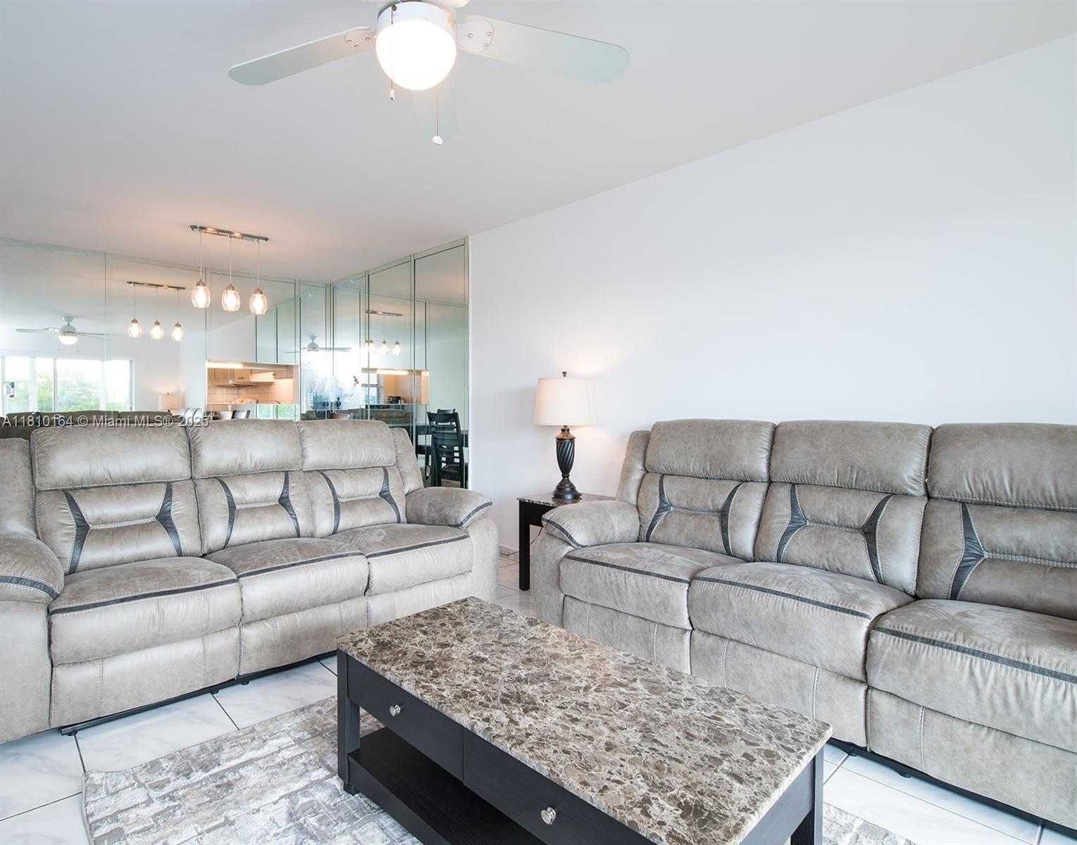 Small Image of 4650 WASHINGTON ST #502, Hollywood Number 4