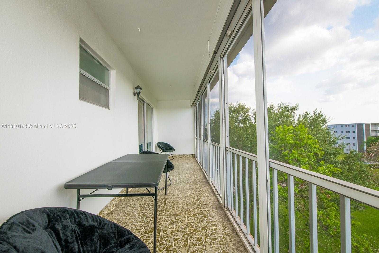 Small Image of 4650 WASHINGTON ST #502, Hollywood Number 8