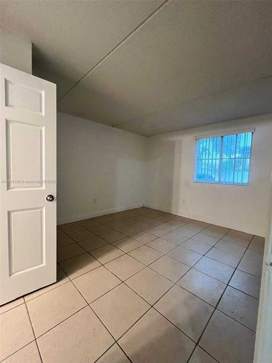 Small Image of 6195 NORTH WEST 186TH ST #120, Hialeah Number 3