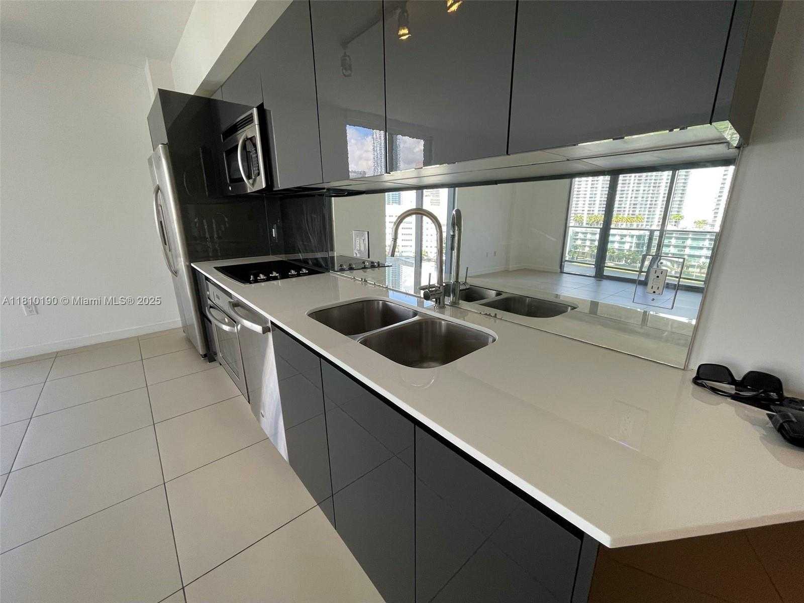 Small Image of 31 SOUTH EAST 6TH ST #1402, Miami Number 3