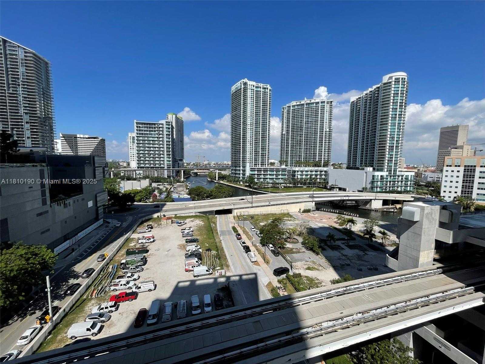 Small Image of 31 SOUTH EAST 6TH ST #1402, Miami Number 5