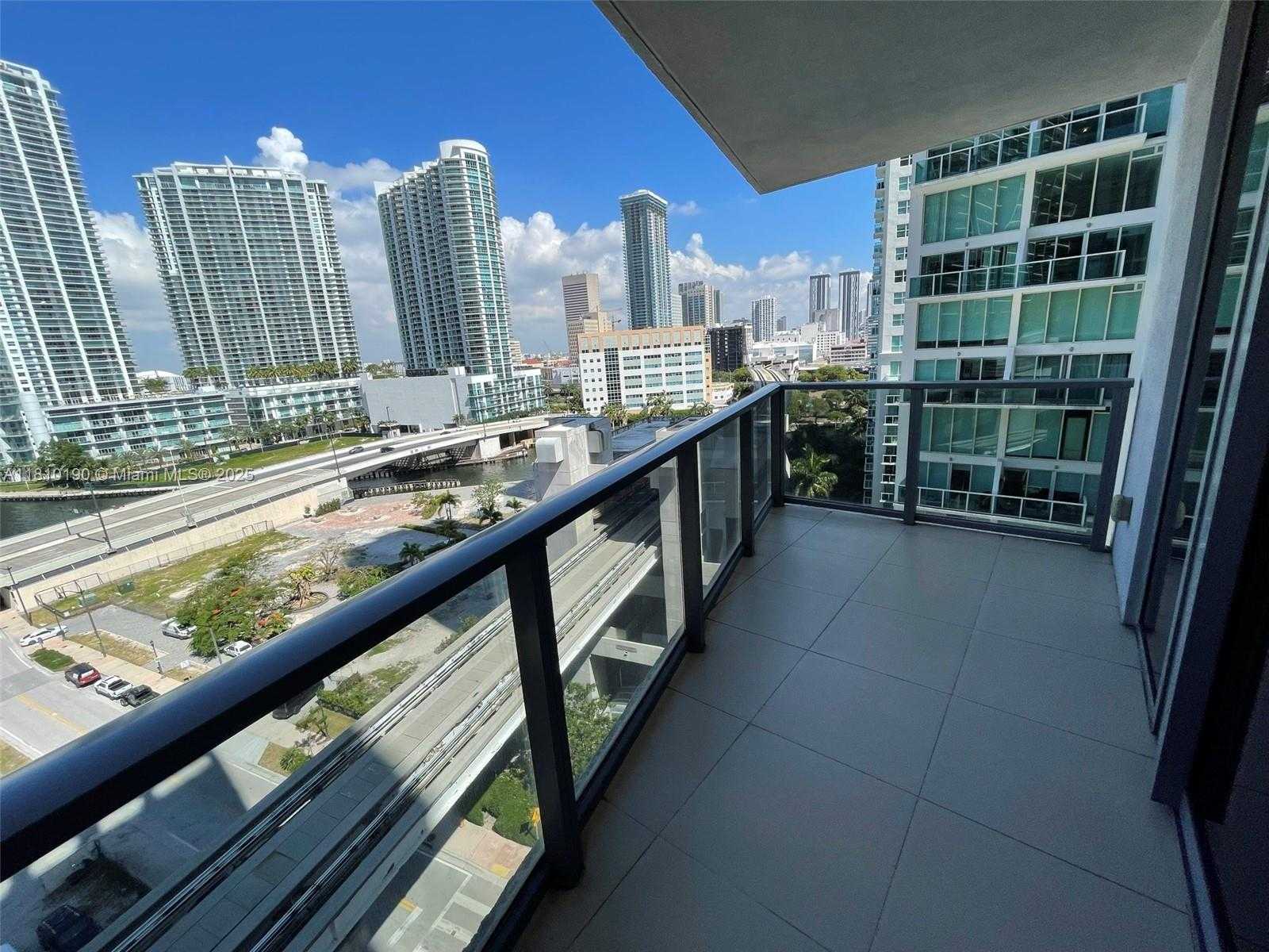 Small Image of 31 SOUTH EAST 6TH ST #1402, Miami Number 9