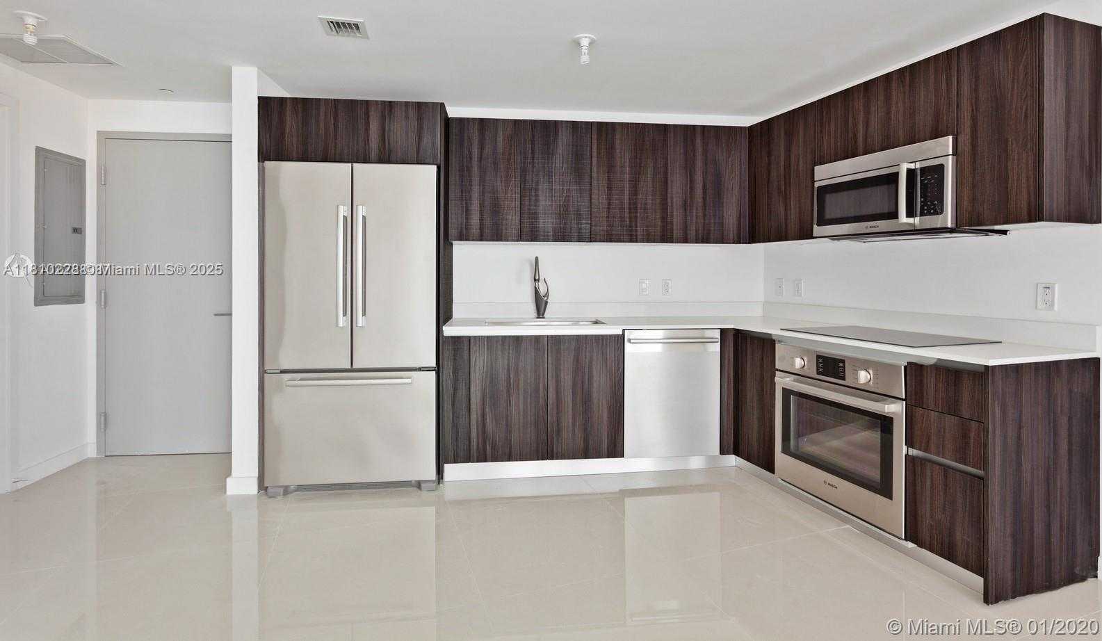 Small Image of 488 NE 18th St, Miami, FL 33132, USA Number 4
