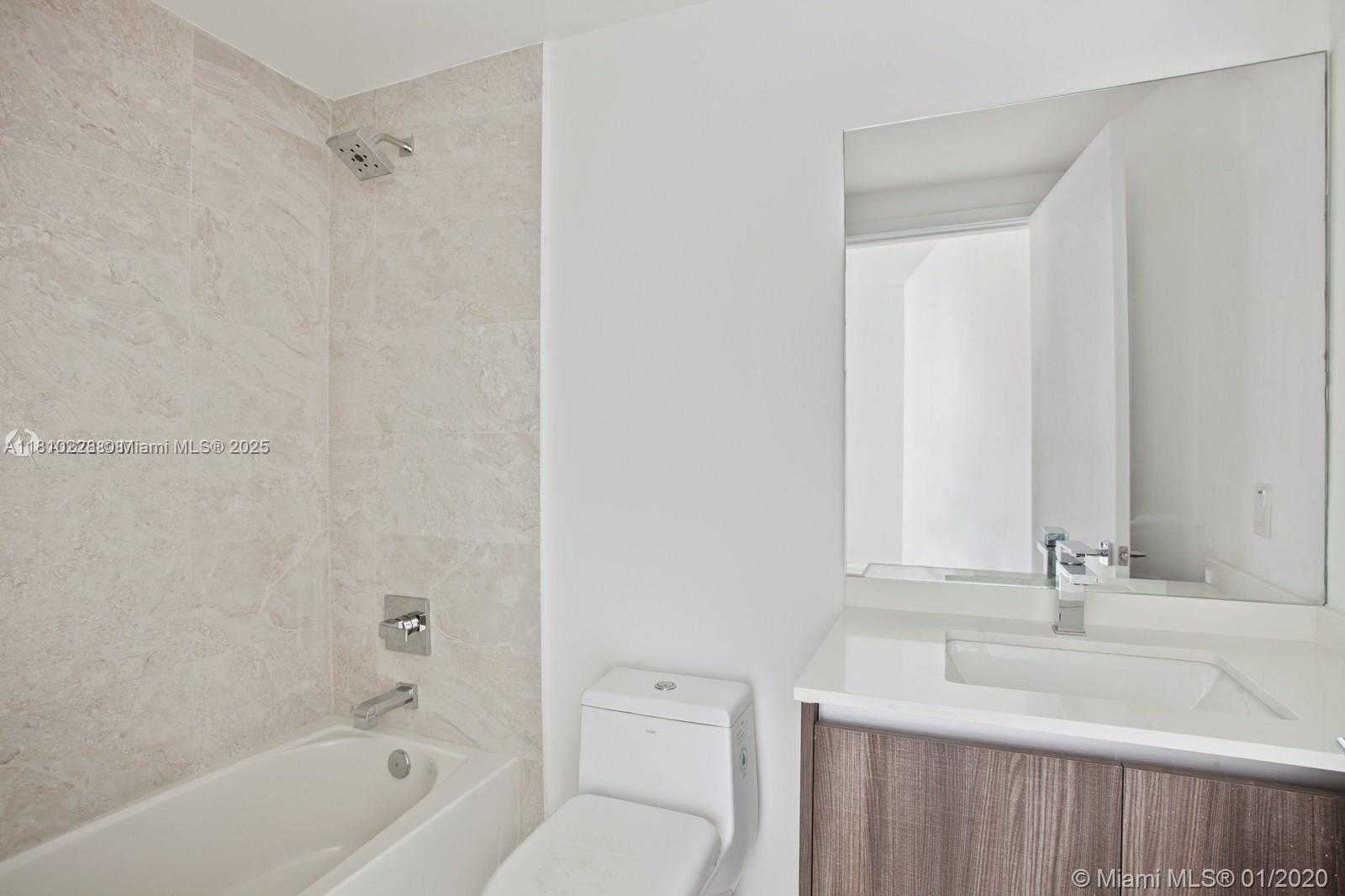 Small Image of 488 NE 18th St, Miami, FL 33132, USA Number 9