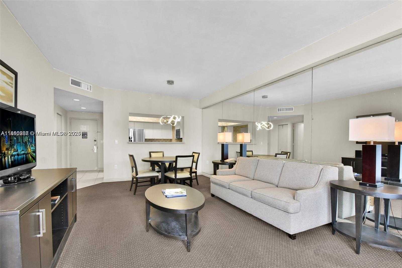 Small Image of 17375 NORTH EAST COLLINS AVE #2706, Sunny Isles Beach Number 11