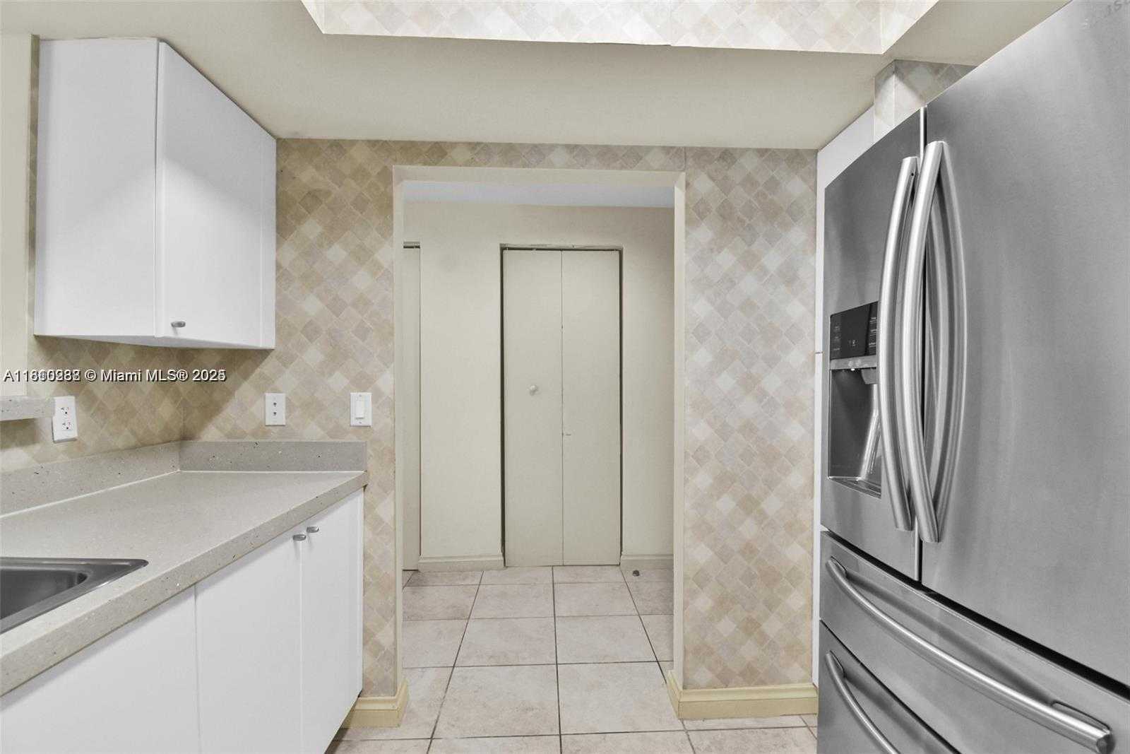 Small Image of 17375 NORTH EAST COLLINS AVE #2706, Sunny Isles Beach Number 18