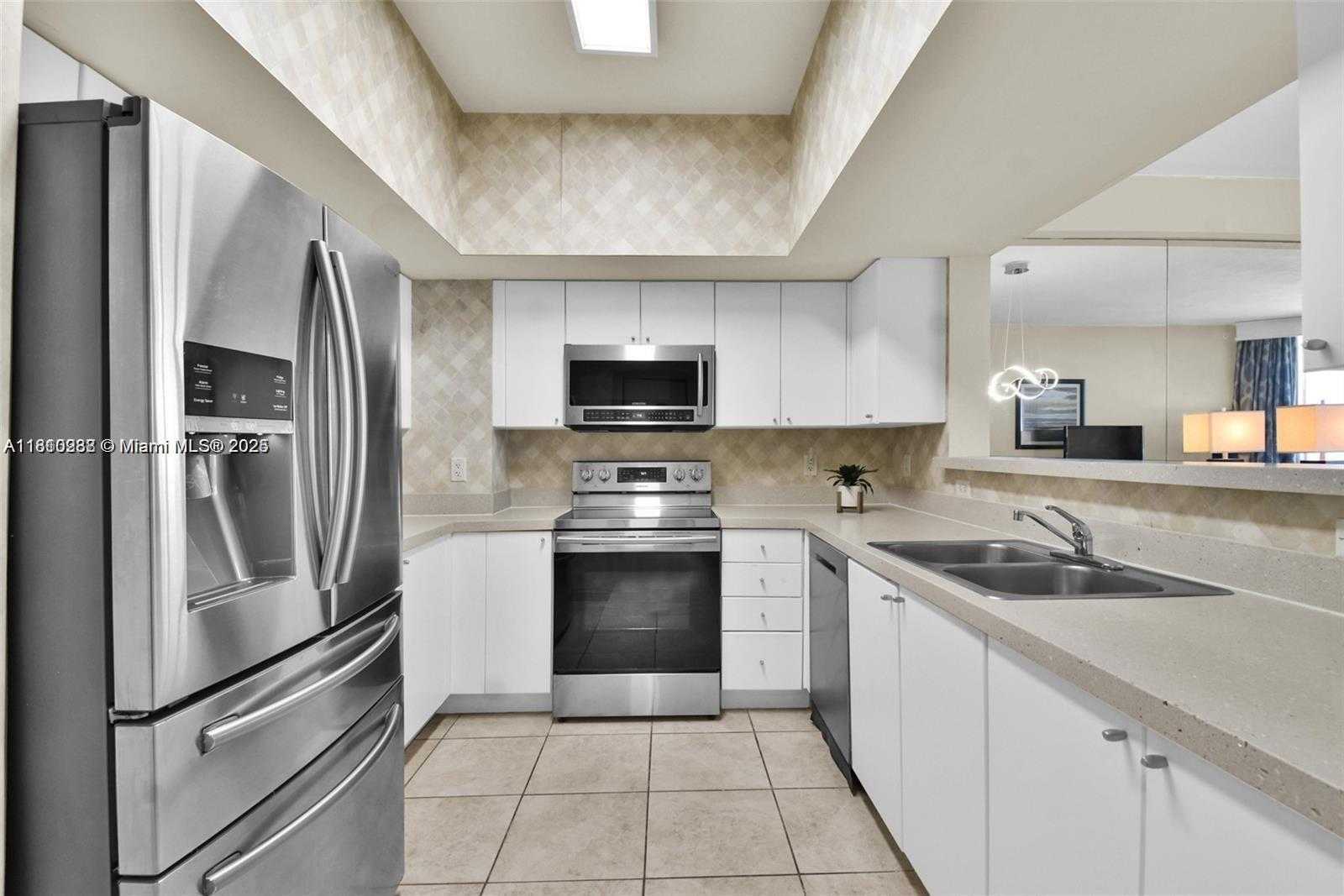 Small Image of 17375 NORTH EAST COLLINS AVE #2706, Sunny Isles Beach Number 19