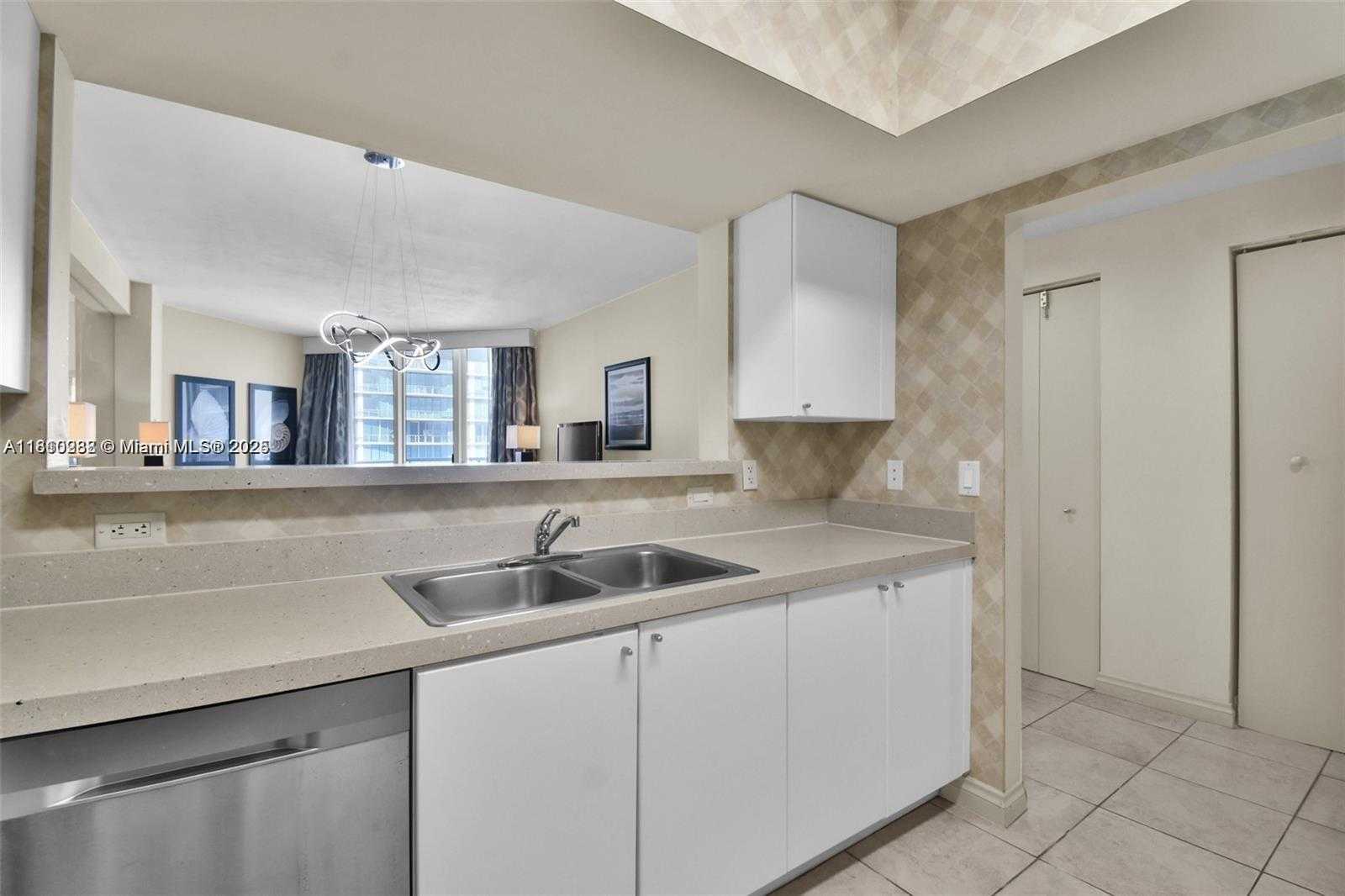 Small Image of 17375 NORTH EAST COLLINS AVE #2706, Sunny Isles Beach Number 21