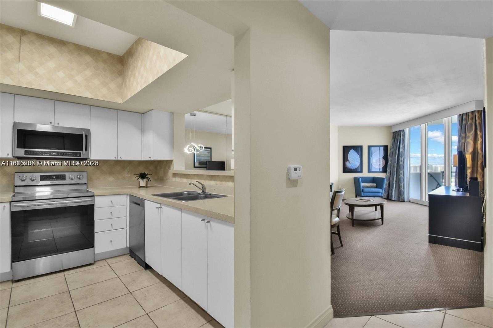Small Image of 17375 NORTH EAST COLLINS AVE #2706, Sunny Isles Beach Number 23