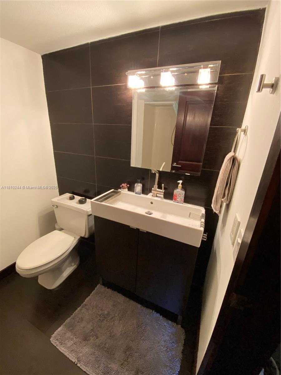 Small Image of 9435 FONTAINEBLEAU BLVD #213-17, Miami Number 19