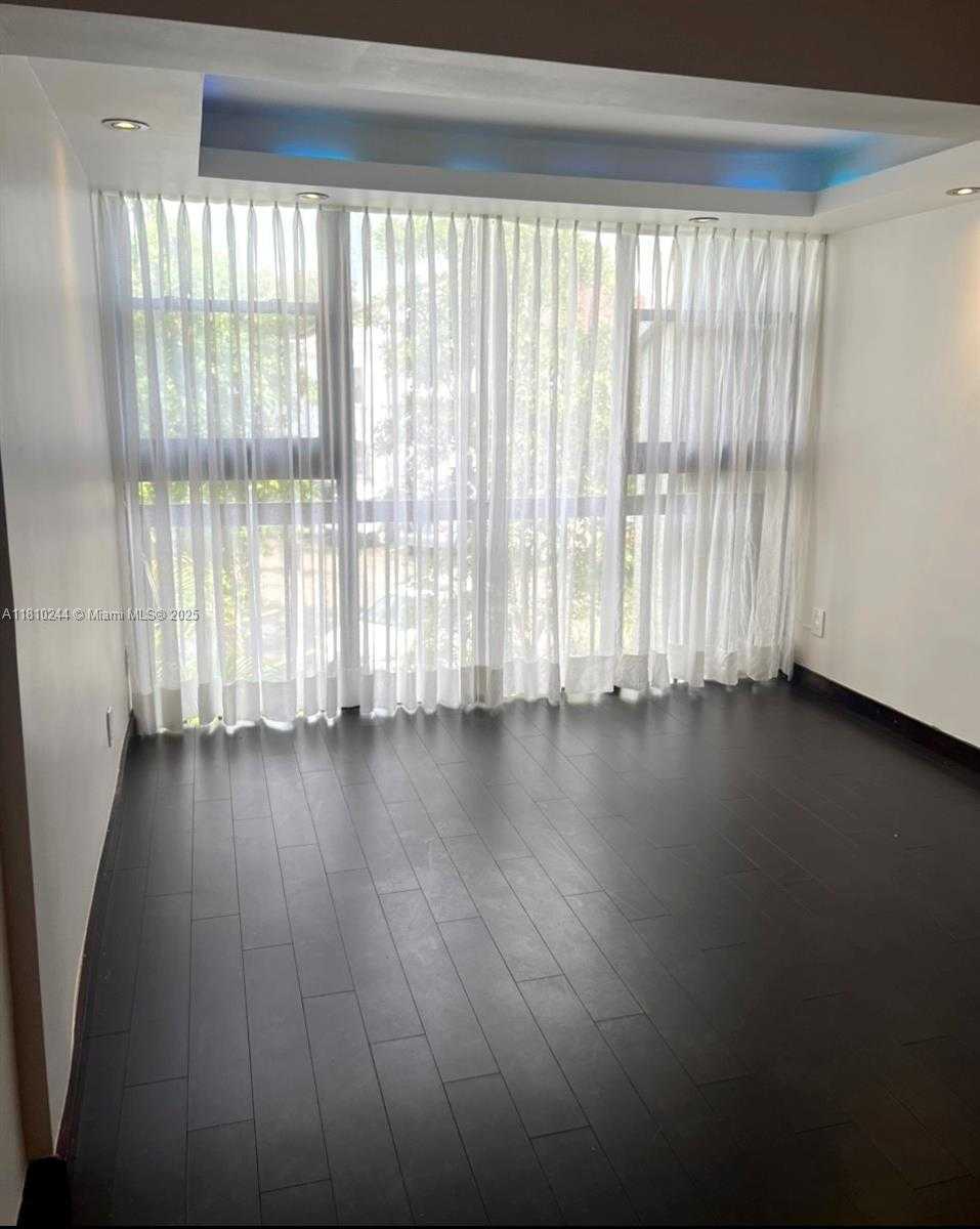 Small Image of 9435 FONTAINEBLEAU BLVD #213-17, Miami Number 7
