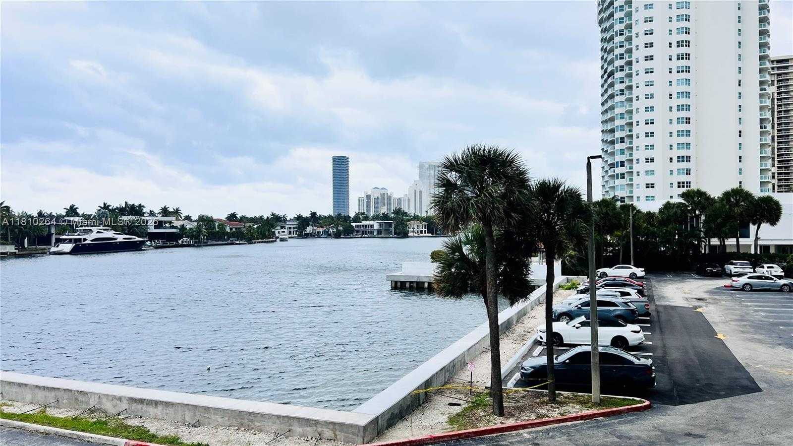 Small Image of 20515 EAST COUNTRY CLUB DR #245, Aventura Number 2