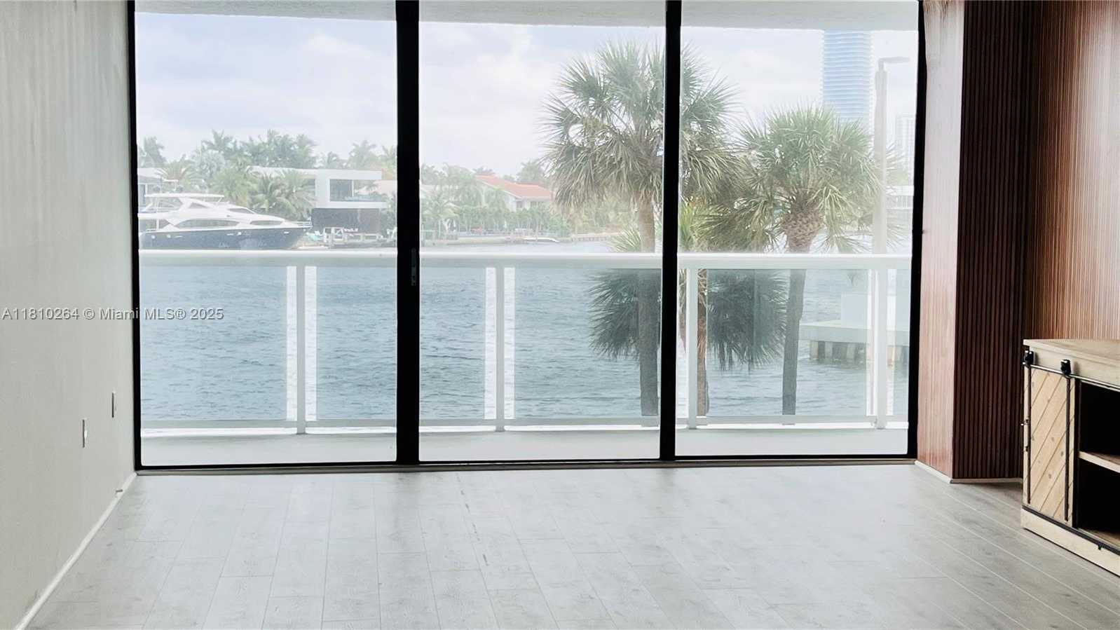 Small Image of 20515 EAST COUNTRY CLUB DR #245, Aventura Number 20
