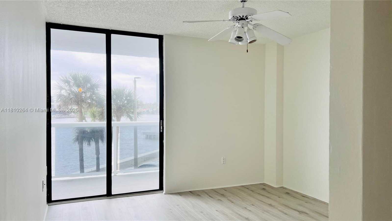 Small Image of 20515 EAST COUNTRY CLUB DR #245, Aventura Number 28