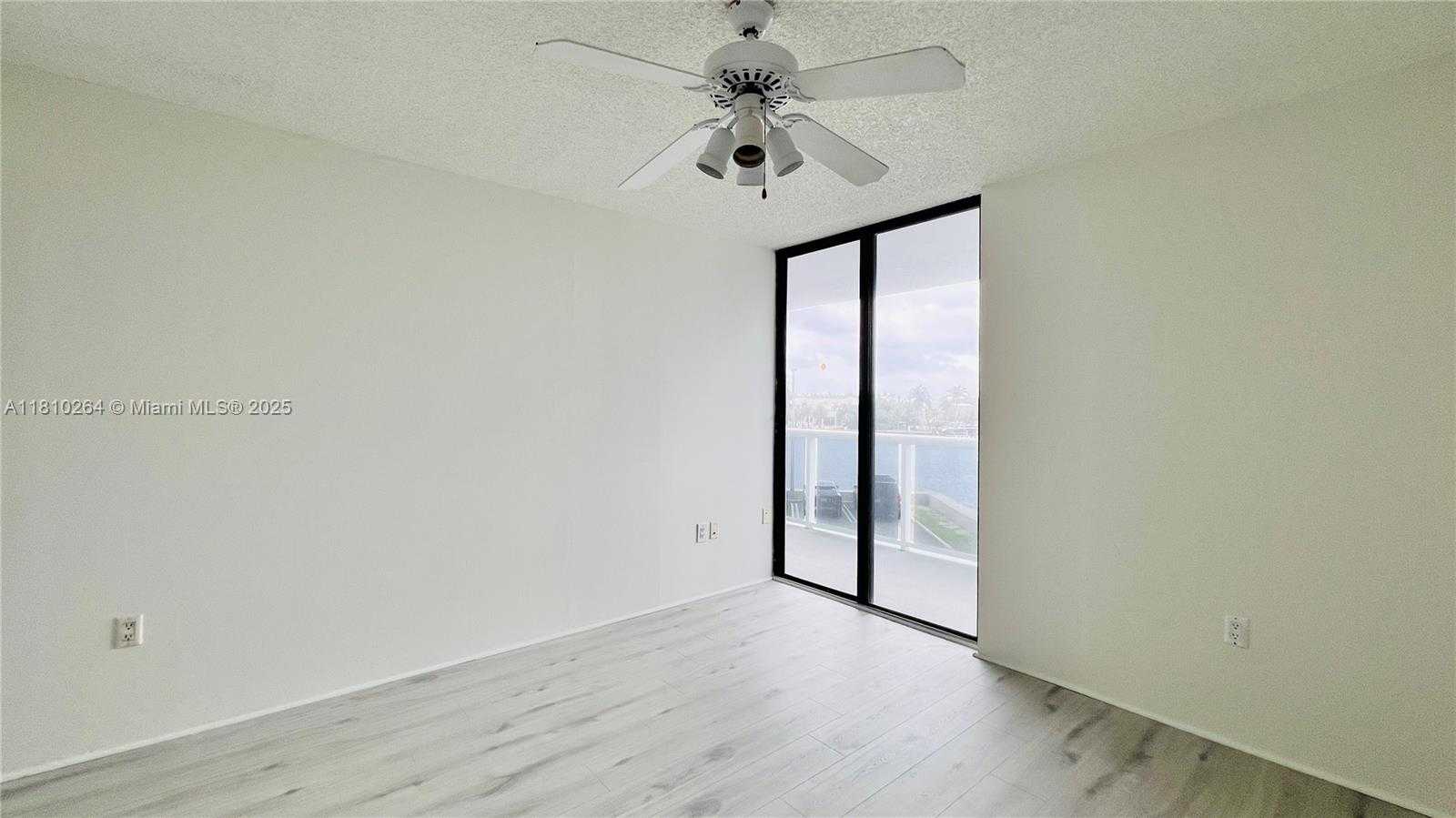 Small Image of 20515 EAST COUNTRY CLUB DR #245, Aventura Number 29