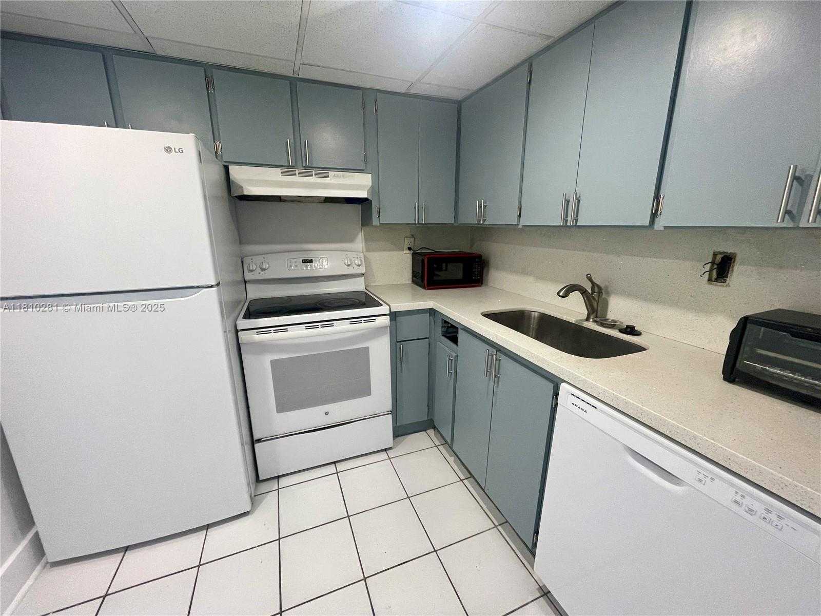 Small Image of 492 NORTH WEST 165TH ST RD #C-515, Miami Number 2