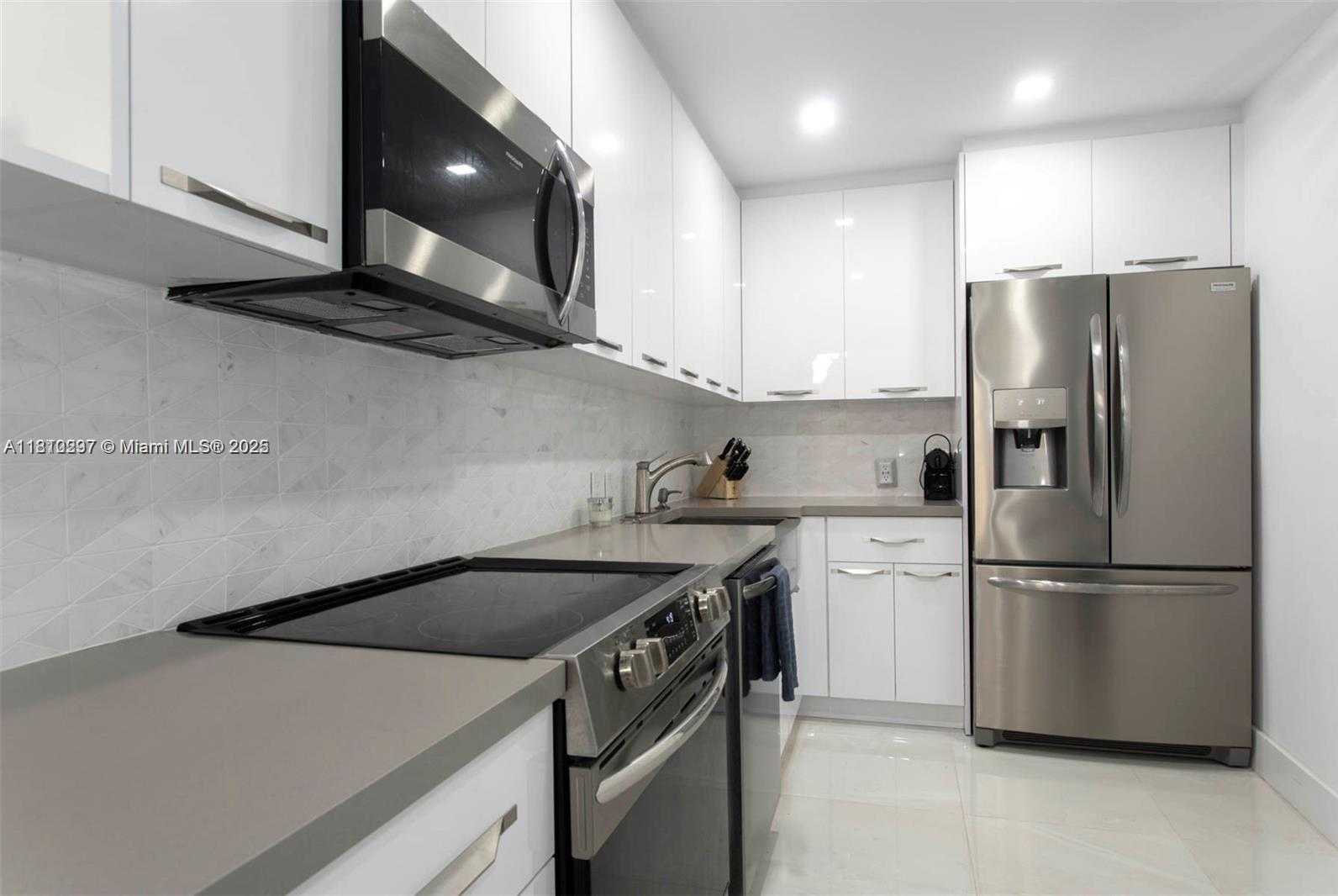 Small Image of 6969 COLLINS AVE #1408, Miami Beach Number 10
