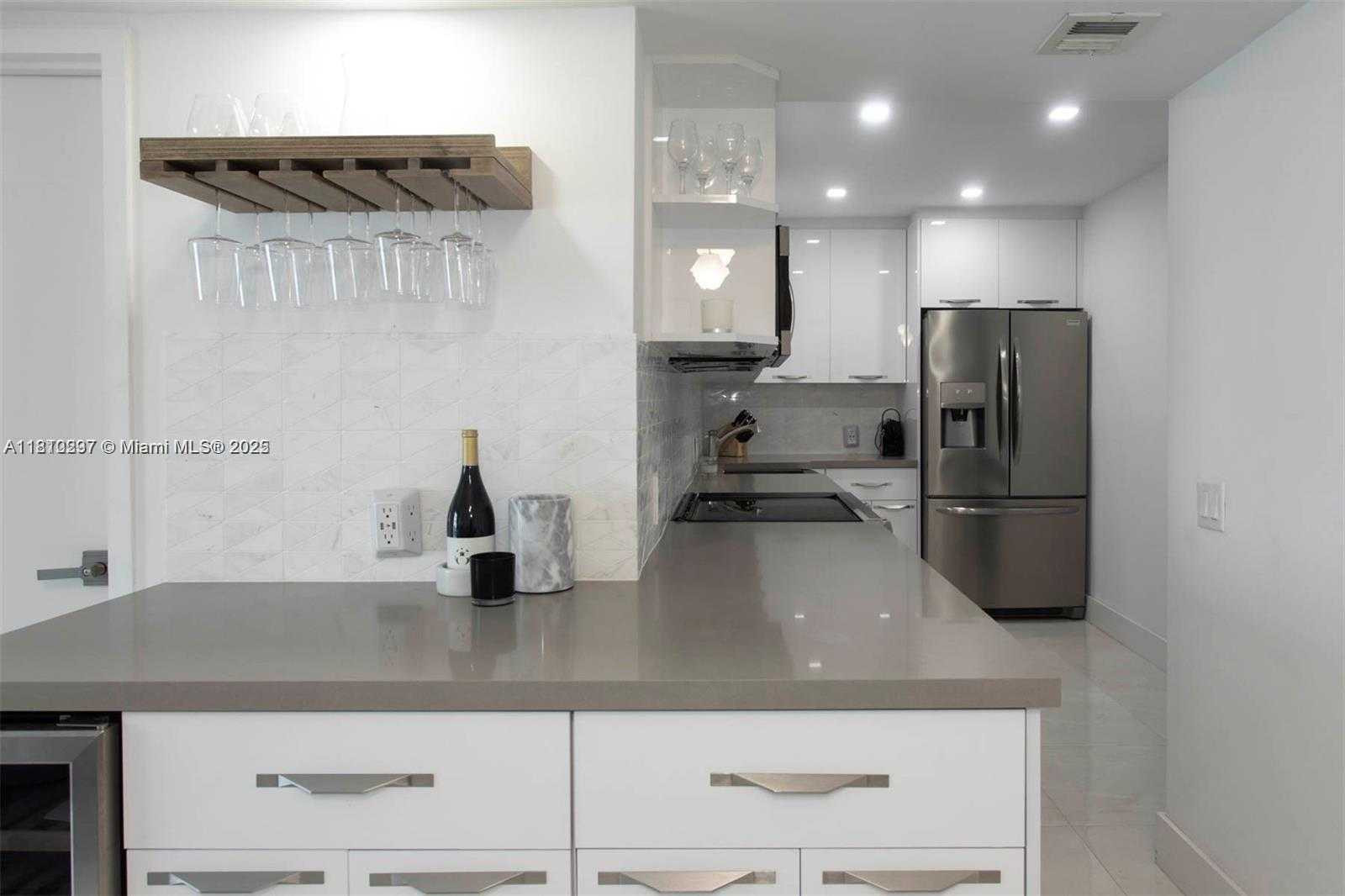 Small Image of 6969 COLLINS AVE #1408, Miami Beach Number 11