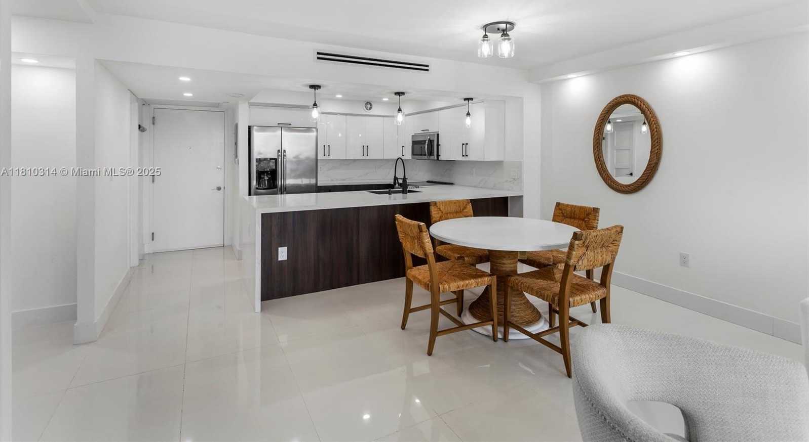 Small Image of 5701 COLLINS AVE #503, Miami Beach Number 26