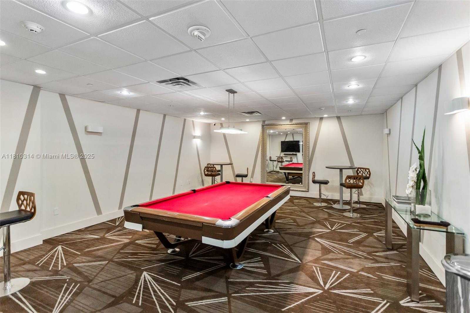 Small Image of 5701 COLLINS AVE #503, Miami Beach Number 35