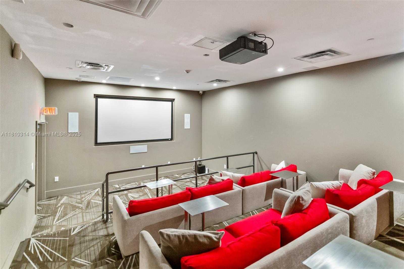 Small Image of 5701 COLLINS AVE #503, Miami Beach Number 38
