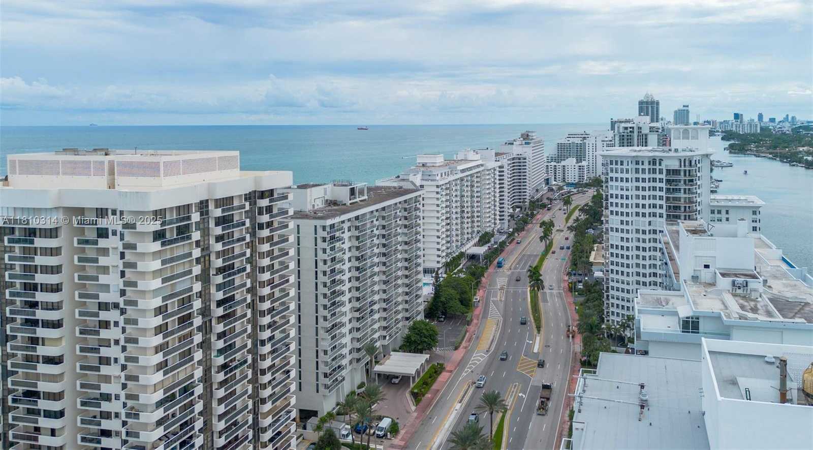Small Image of 5701 COLLINS AVE #503, Miami Beach Number 41