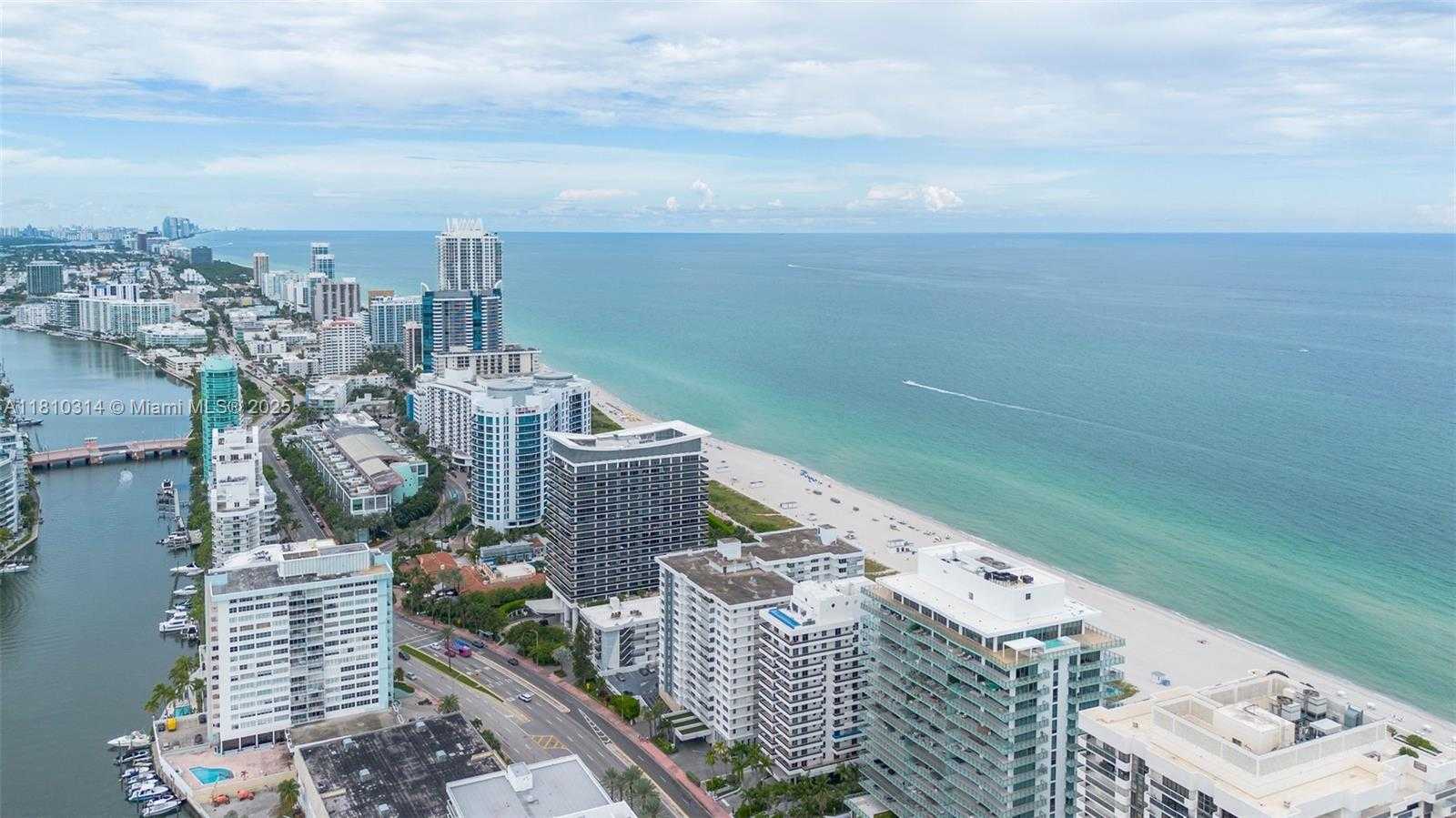 Small Image of 5701 COLLINS AVE #503, Miami Beach Number 43