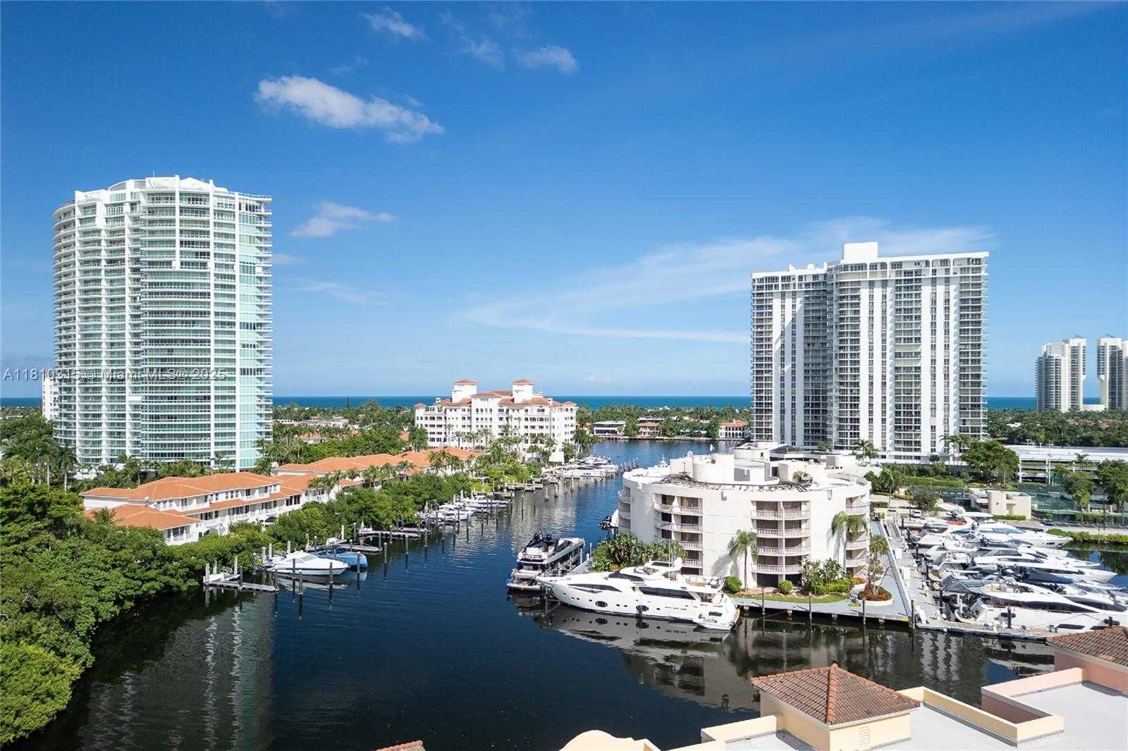 Small Image of 19901 #2307, Aventura Number 24